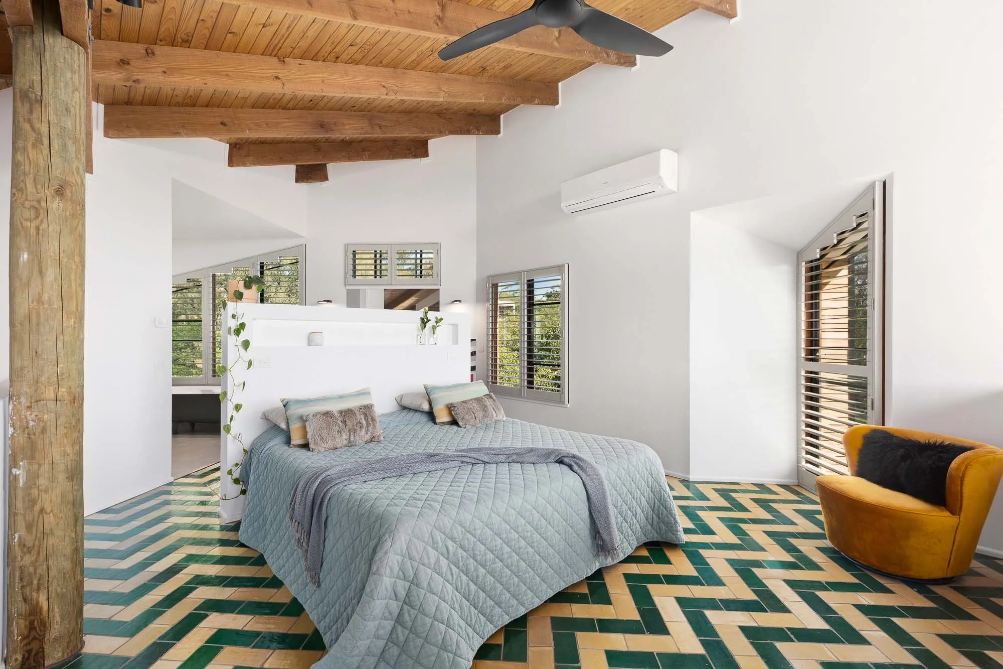 Contact Bayside Peninsula Shutters & Blinds